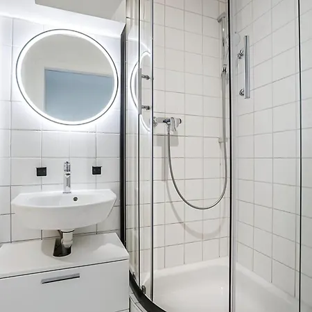 Charming In 4 Apartment *
