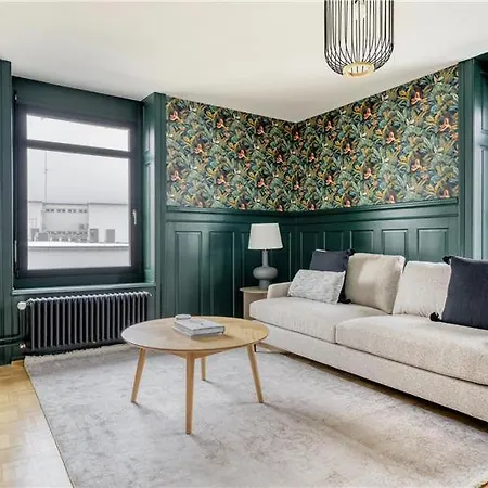 Charming In 4 * Zurich