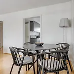 Lägenhet Charming In 4 *