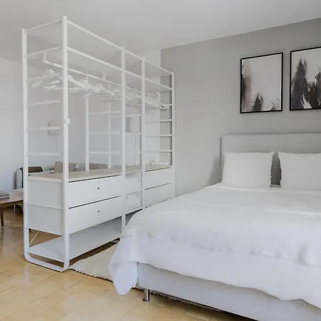 Charming In 4 Zürich