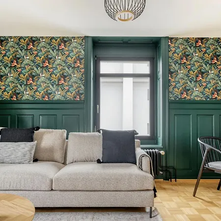 Апартаменти Charming In 4 *