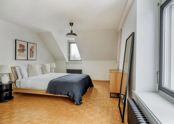 Charming In 4 Zürich