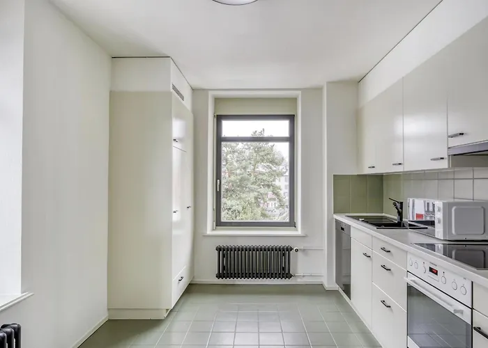 Charming In 4 Lägenhet Zürich